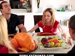 Step Sister Sucks And Fucks Brother During Thanksgiving Dinner - Quintal Das Amadoras