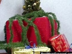 RealMomExposed - A gift like often men want for christmas