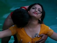 Hot Mamatha romance with little shaver friend in swimming pool-1