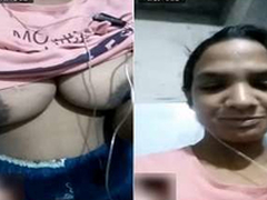 At present Exclusive-Sexy Paki Girl Showing Her Soul on Video Call