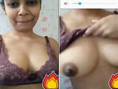 Today Exclusive- Cute Desi Girl Showing her Special on Video Call
