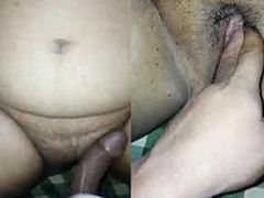Indian girl Handjob with reference to Motel room