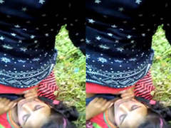 Exclusive- Indian lover Outdoor romance with the addition of Blowjob